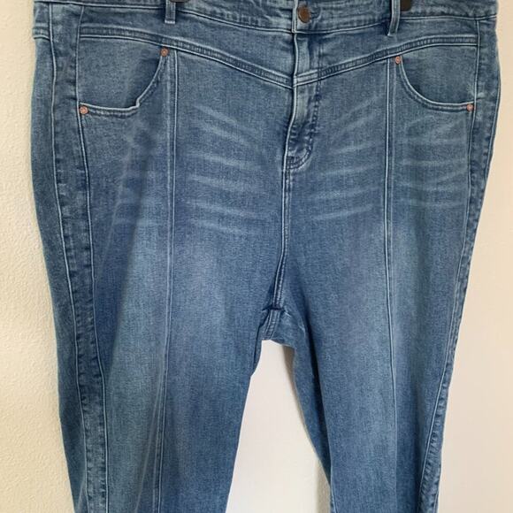 Soft Surroundings Stretch Medium Wash Cropped Jeans - Picture 3 of 12